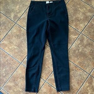 A. New Day Classic Black Women's Chinos Size 6